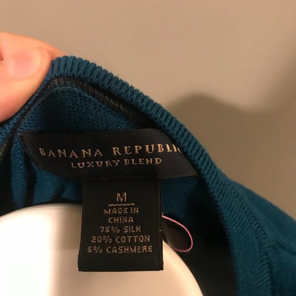 Sweet Blue Banana Republic Sweater Size M - Picture 8 of 8